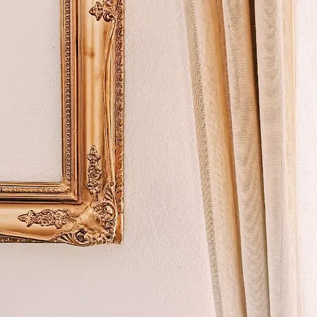 Kintsugi Downtown 3* Лагуш