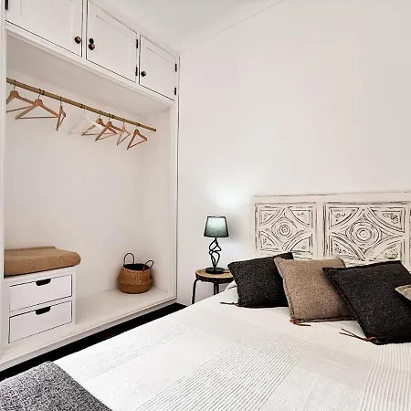 Kintsugi Downtown Guest house Lagos