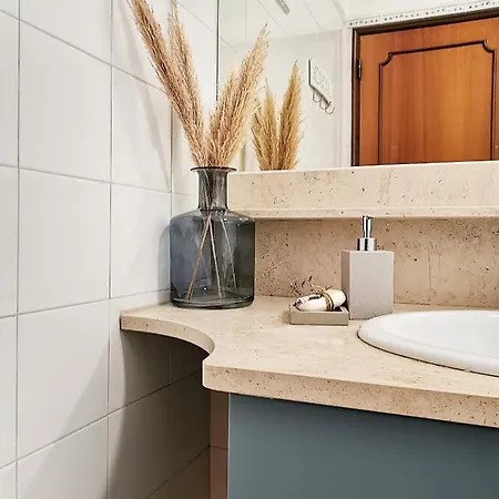 Pensjonat Kintsugi Downtown 3*