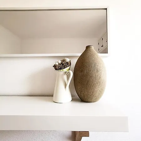 Kintsugi Downtown Guest house Lagos