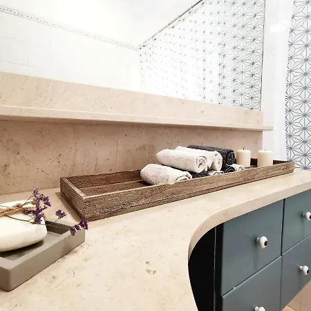 Konukevi Kintsugi Downtown 3*